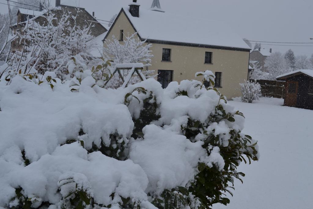 Gite La Clef Des Champs Libin Exterior foto