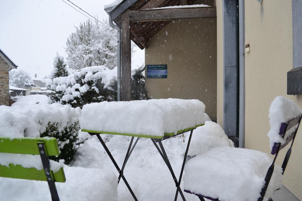 Gite La Clef Des Champs Libin Exterior foto